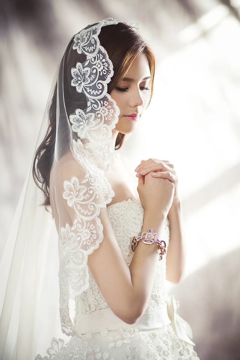 Vintage Bridal Accessories